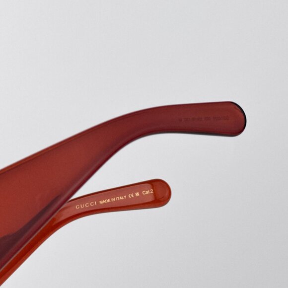 Gucci GG1402S Sunglasses – Transparent Burgundy Frame Brown  | Model GG1402S 003 - Picture 8 of 10